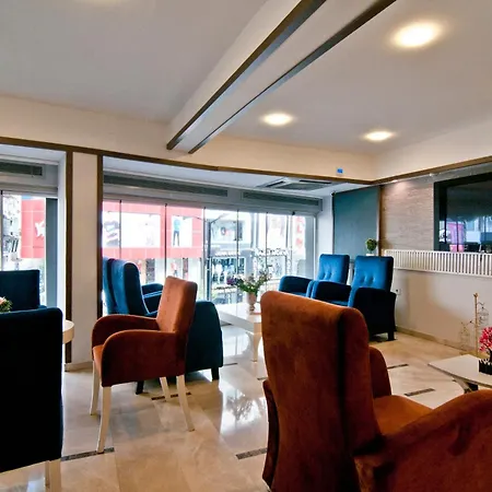 Royce Hotel-3