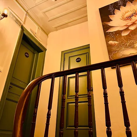 Otel Kadikoey-2