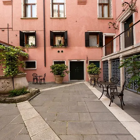 Palazzo Dei Mori-3