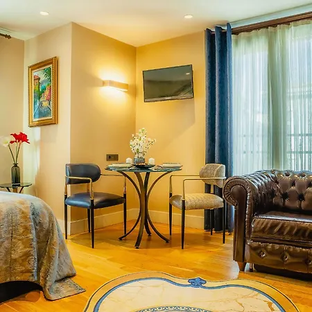 Lord Morgan & Exclusive Design Residence Cihangir-2
