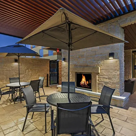 Fairfield Inn & Suites Houston Memorial City Area-3