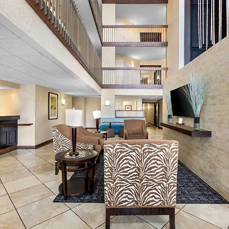 Sonesta Essential Houston Hobby Airport-2
