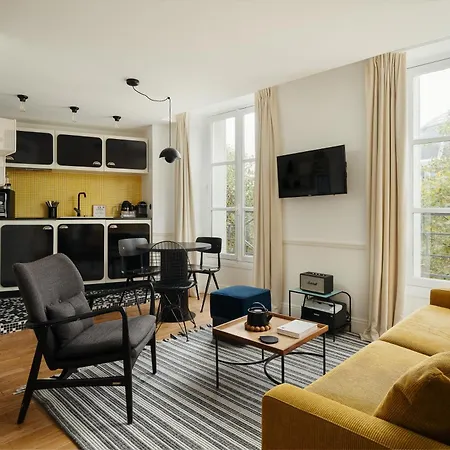 My Maison In Paris - Louvre-2