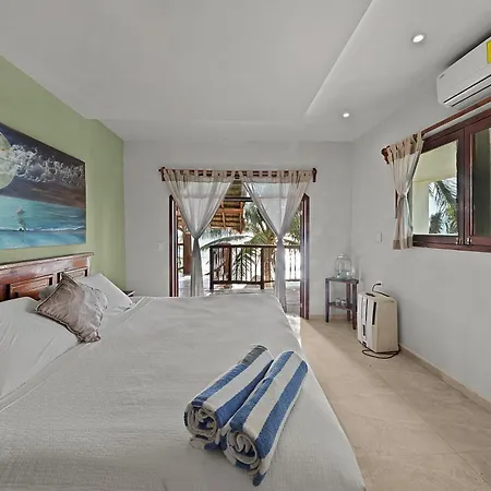 Playa Canek Beachfront Eco Hotel-3