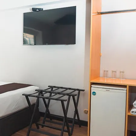 Hotel Ferre Miraflores-3