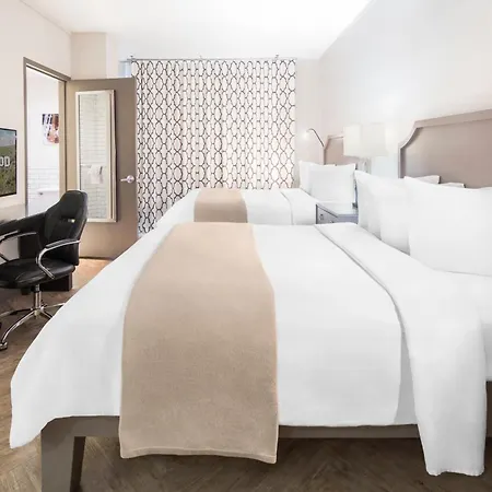 Hollywood Hotel-2