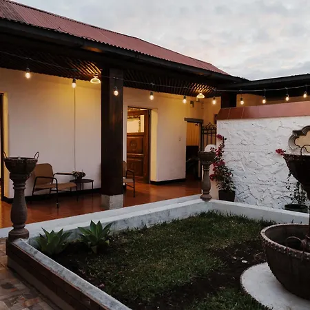 Central Hostel Philos-2