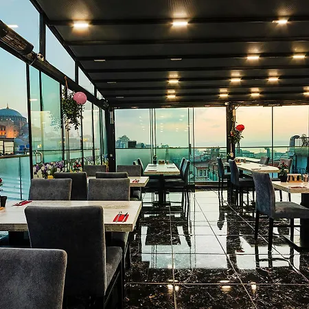 Aristocrat Hotel-2