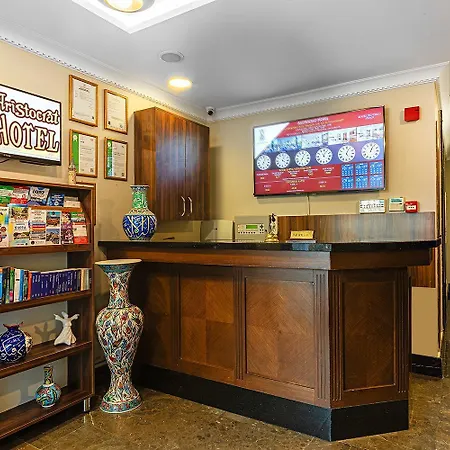 Aristocrat Hotel-3