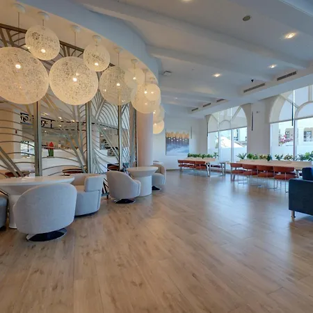 Millennium Lakeview Hotel-3