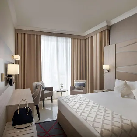 Two Seasons Hotel & Apartments-2