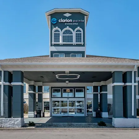 Clarion Pointe Indianapolis Airport-3