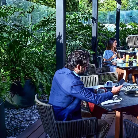 Krystal Grand Suites Insurgentes-2