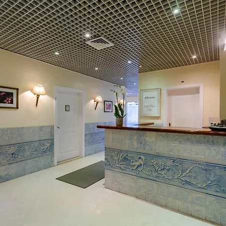Olissippo Lapa Palace - The Leading Hotels Of The World-3