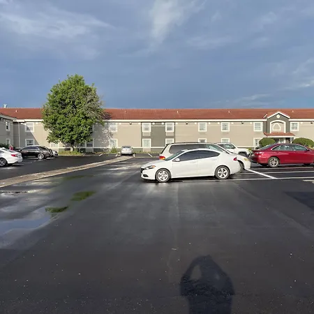 Baymont By Wyndham Indianapolis Airport Lynhurst-3