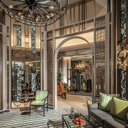 Four Seasons Hotel Singapore-3