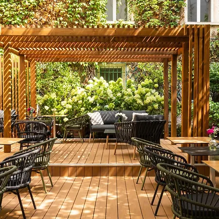 Hotel Paris Louis Blanc-2