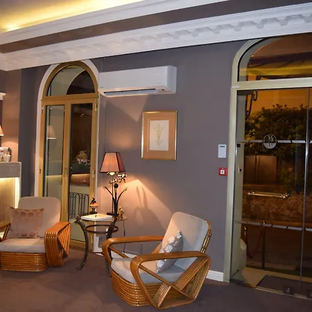 Hotel Petit Palais-2