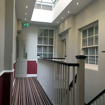 Royal Cambridge Hotel-3