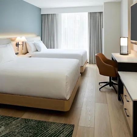 Hyatt Place Montreal Airport-2