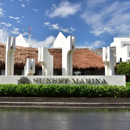 Sunset Marina & Yacht Club-2