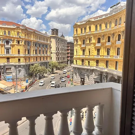 Naples Plaza Duomo-2