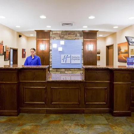 Holiday Inn Express Airport East By Ihg-3