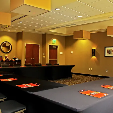Doubletree By Hilton Hotel Oklahoma City Airport-3