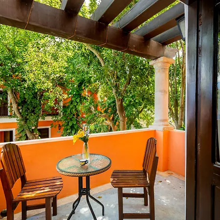 Hotel Casa De Las Flores-2