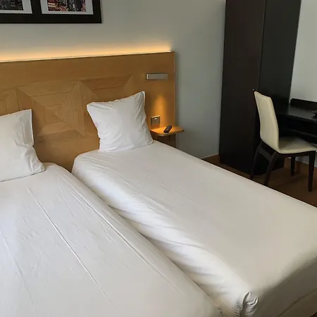 Hotel Eiffel XV-3