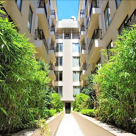 Grand Aras Hotel & Suites-2