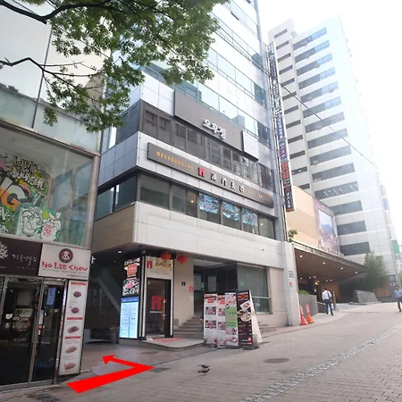 Step Inn Myeongdong 1-2