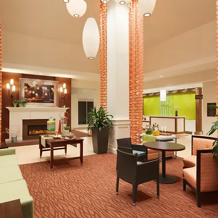 Hilton Garden Inn Boston Logan Airport-3