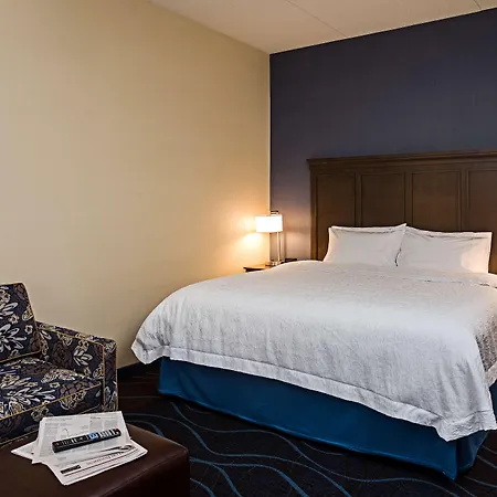 Hampton Inn By Hilton Ottawa Airport-2