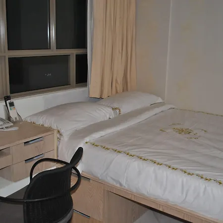 Jayleen Clarke Quay Hotel-2