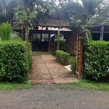 Hotel Cabanas La Teca-2