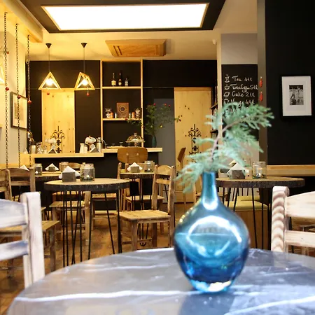 Stay Inn Taksim Hostel-3