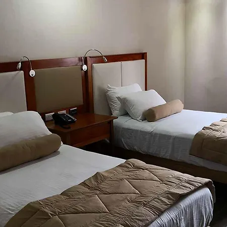 La Luna Inn-3
