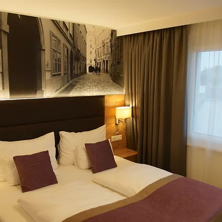 Parks 73 The Townhouse Hotel-2