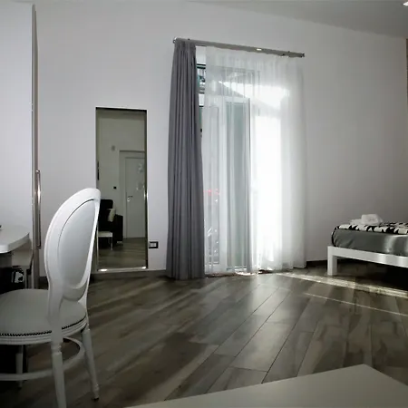 Hermes Rooms For Tourists-3