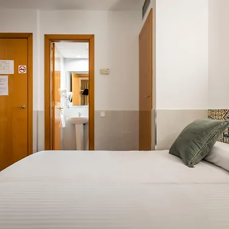 Hostal Baler-3
