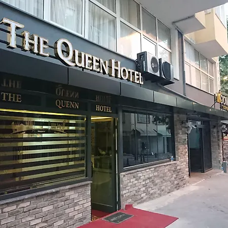 The Queen Hotel-2