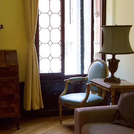 Anzolo Palace - Rooms & Apartments-3