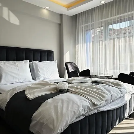 Torch Holiday Home-2