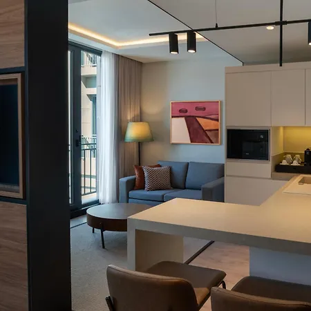 Altunizade Suites Istanbul, Curio Collection By Hilton-3