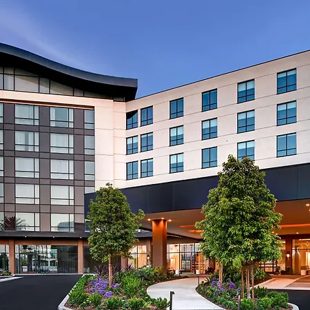 Hilton Garden Inn Anaheim Resort-3