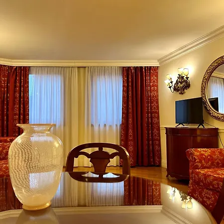 Torre Dell'Orologio Signature Residence-2