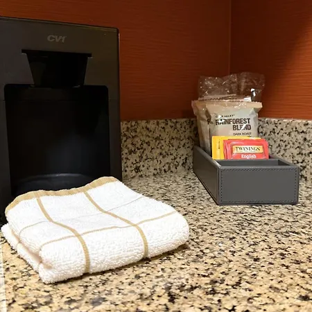 Residence Inn Kansas City Airport-2