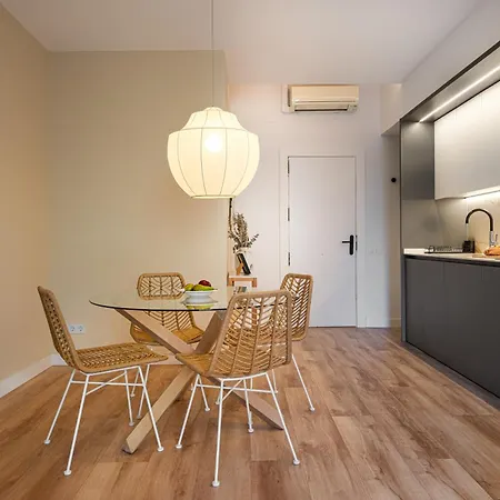 Happy Apartments-2