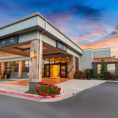 Suburban Studios Salt Lake City Airport-3